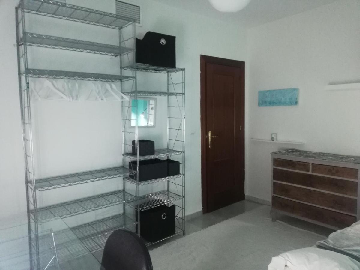 Comfortable Single Bluing Room B&B Γρανάδα Εξωτερικό φωτογραφία